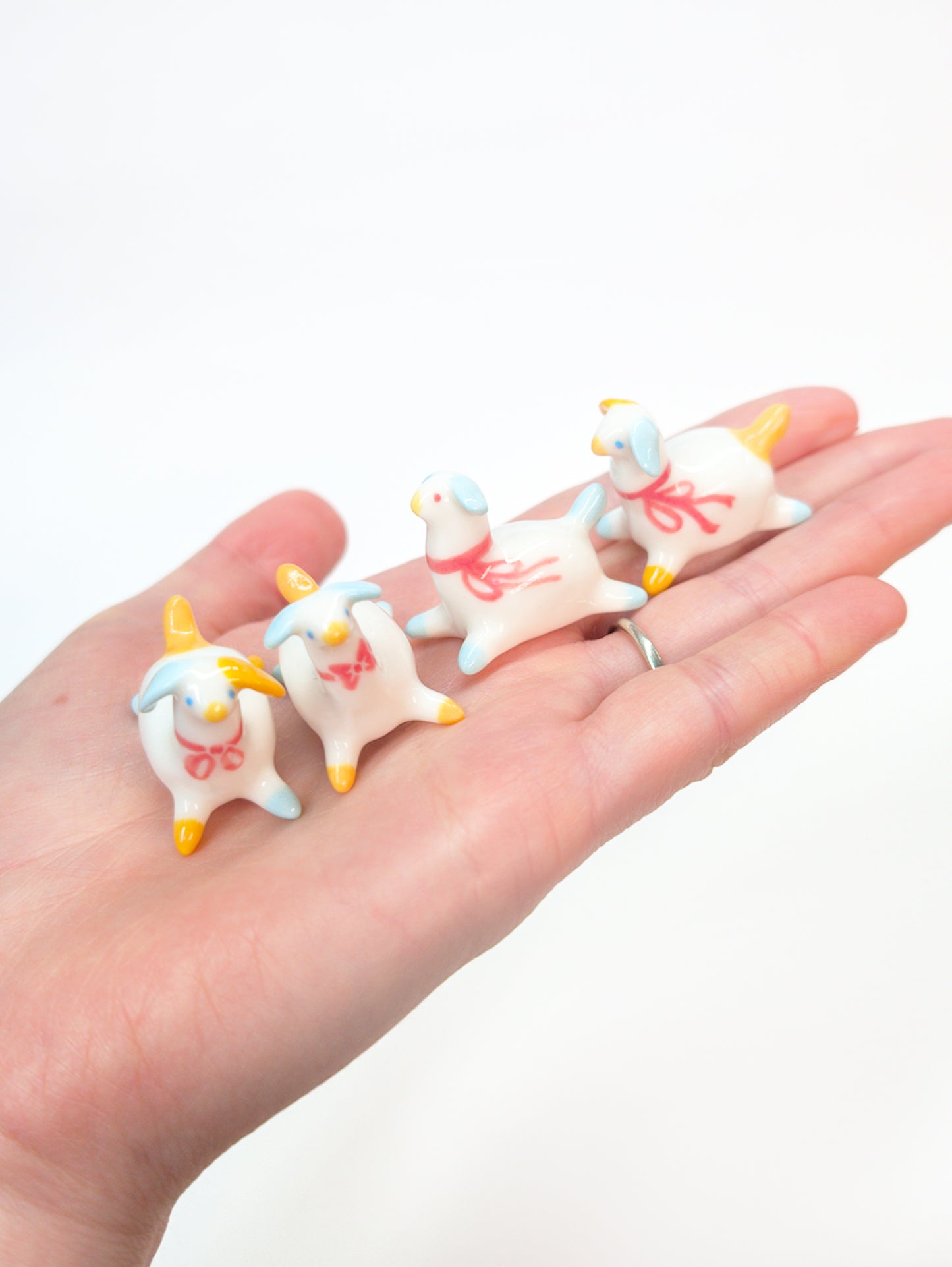 goatPIERROT Ceramic Art Toy [Long-Necked Ribbondogs]
