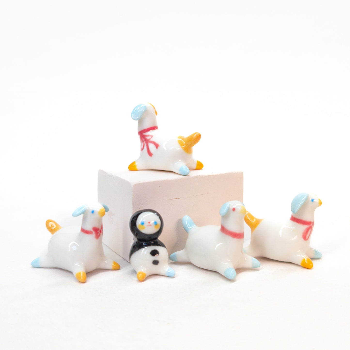 goatPIERROT Ceramic Art Toy [Long-Necked Ribbondogs]