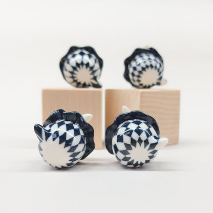 goatPIERROT Ceramic Art Toy [Arlecchimiao in Black and White, 3.75 cm tall, listed individually]