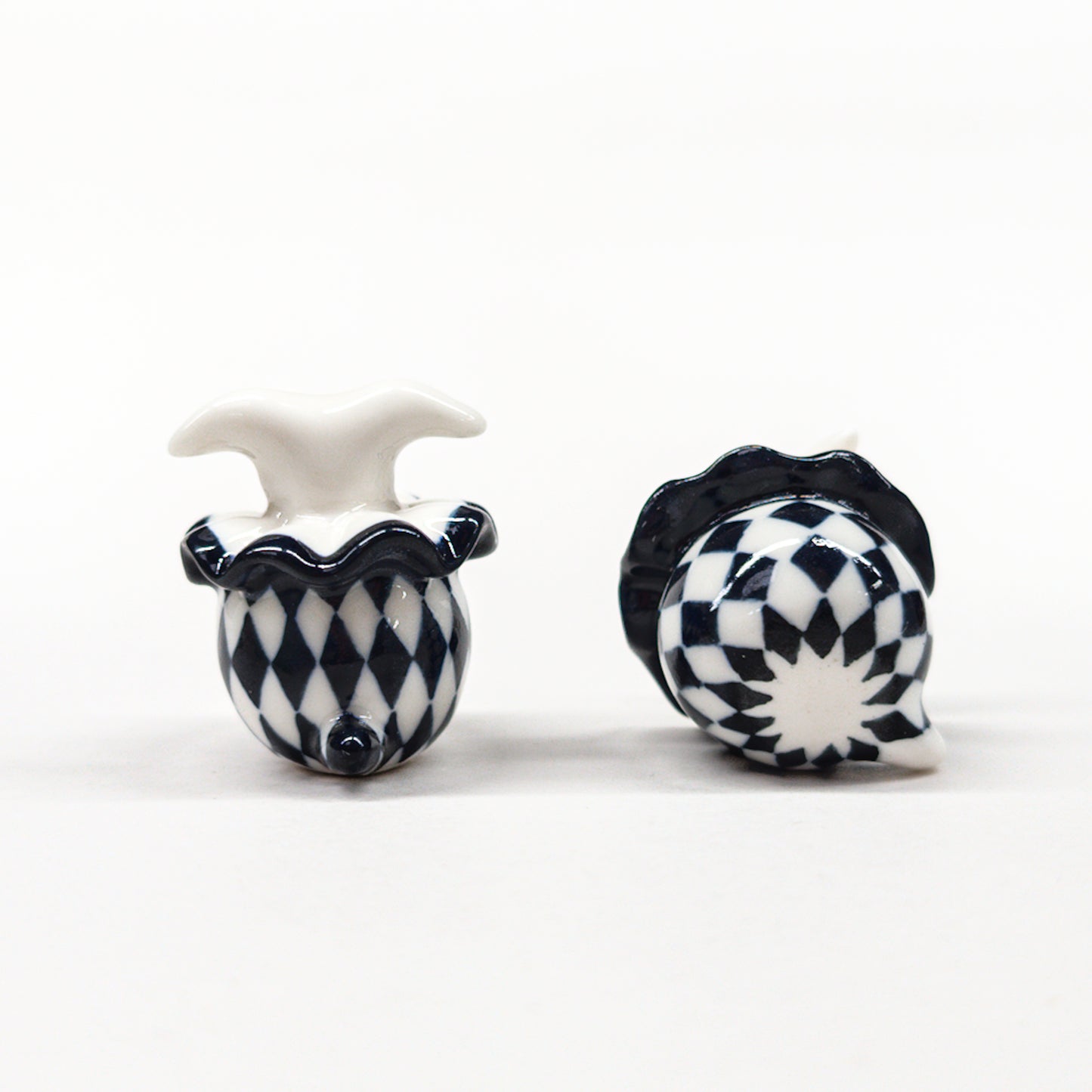 goatPIERROT Ceramic Art Toy [Arlecchimiao in Black and White, 3.75 cm tall, listed individually]