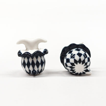 goatPIERROT Ceramic Art Toy [Arlecchimiao in Black and White, 3.75 cm tall, listed individually]