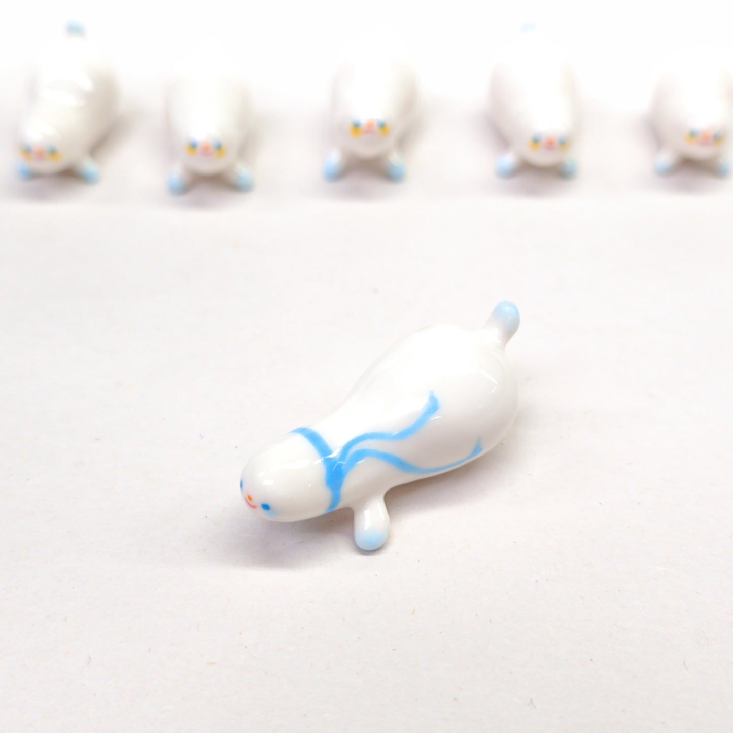goatPIERROT Ceramic Art Toy [Frostbitten Snowblobs, 4 cm long, Listed Individually]