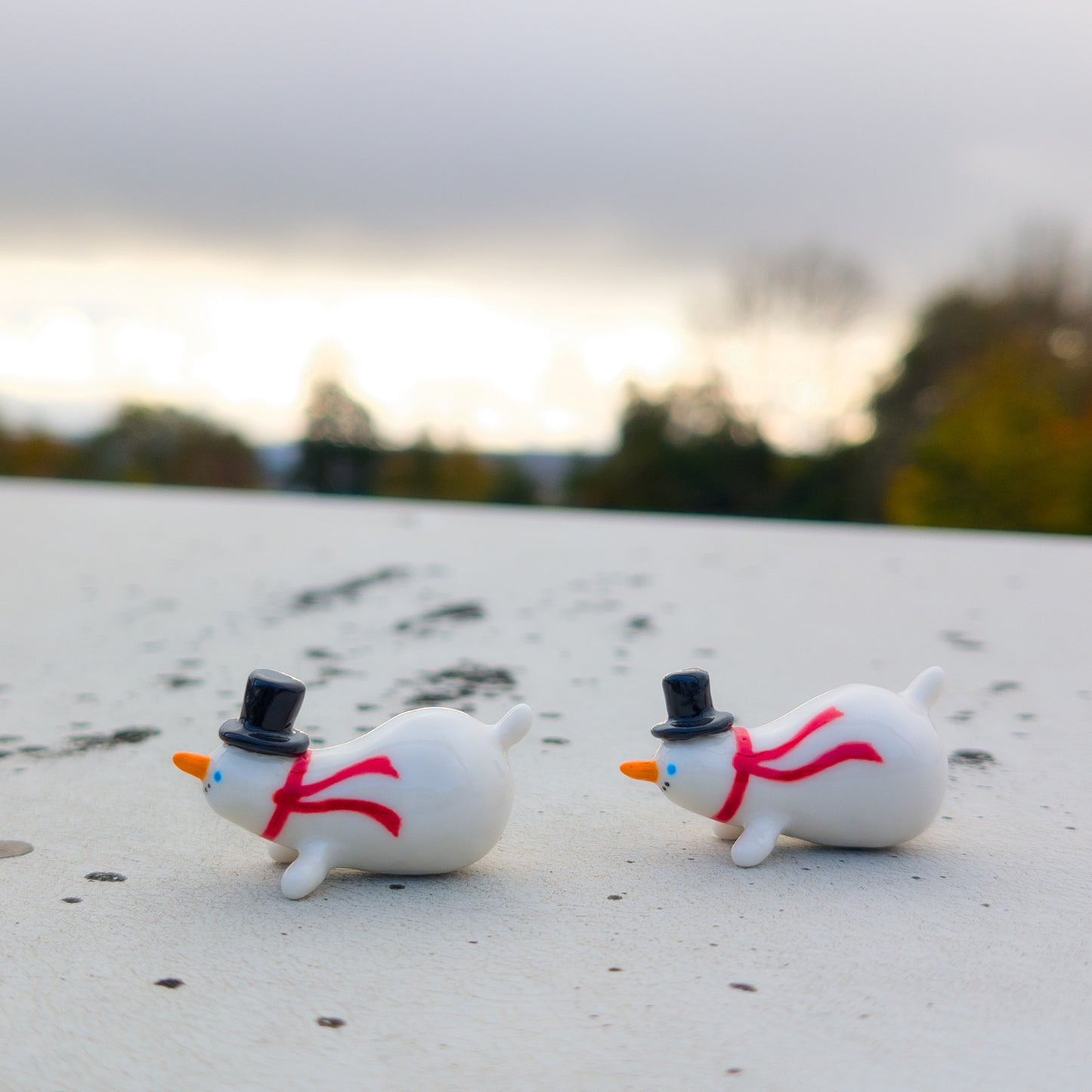 goatPIERROT Ceramic Art Toy [Snowblobmen with Top Hats, 4.5 cm long, Listed Individually]