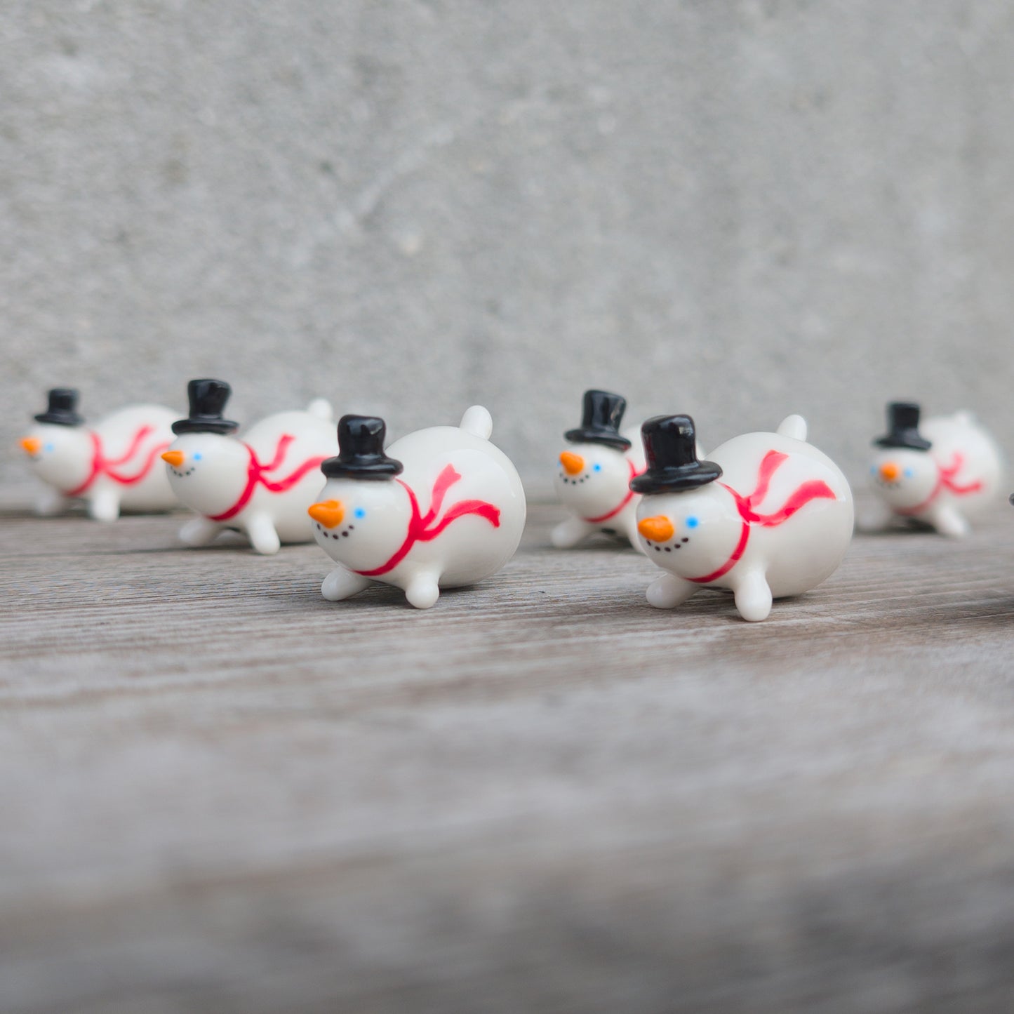 goatPIERROT Ceramic Art Toy [Snowblobmen with Top Hats, 4.5 cm long, Listed Individually]