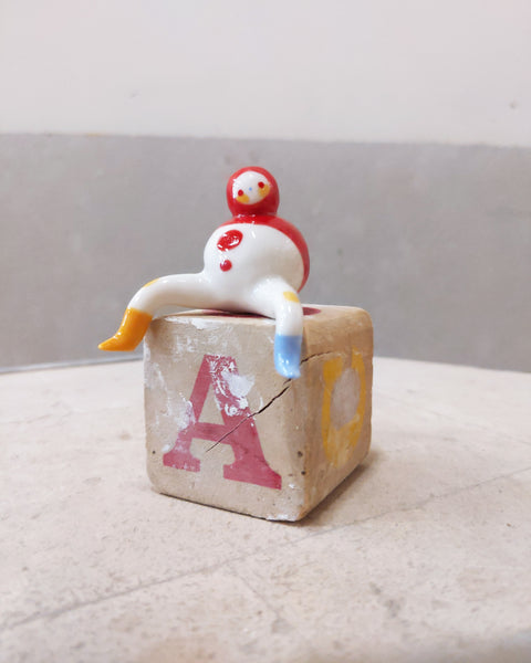 goatPIERROT Ceramic Art Toy [Tinybirdman 23.049: Classic Red Ledge-Sitter]