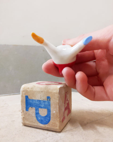 goatPIERROT Ceramic Art Toy [Tinybirdman 23.049: Classic Red Ledge-Sitter]