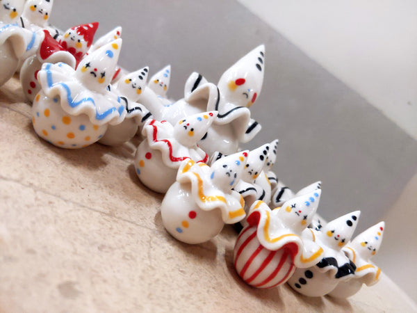 goatPIERROT Ceramic Art Toy [BB23.120: Twinkle Eyed Popcorn Bag Pierrot Birbauble, 1.75" tall]