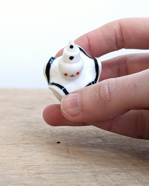 goatPIERROT Ceramic Art Toy [Birbauble BB24.001: Pierrot with Small Cap]