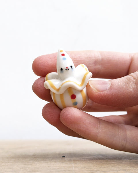 goatPIERROT Ceramic Art Toy [Birbauble BB24.022: Twinkle Eyed Clown in Yellow Stripe]