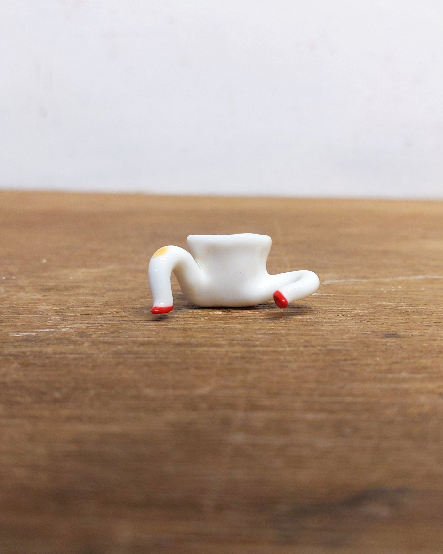 goatPIERROT Ceramic Art Toy [Leggy Teacup #1]