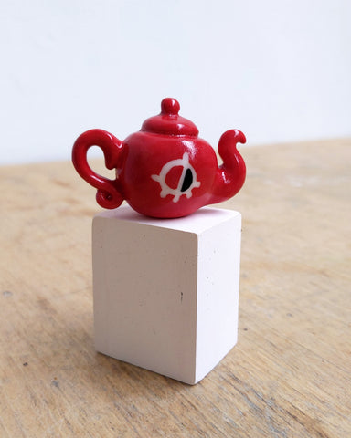 goatPIERROT Ceramic Art Toy [Red Teapot with Eyes]