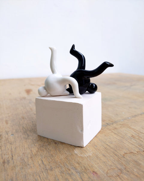 goatPIERROT Ceramic Art Toy [Black and White Tinybirdman Duo, Laid Back]