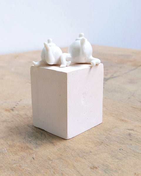 goatPIERROT Ceramic Art Toy [Teapoot Duo in White]