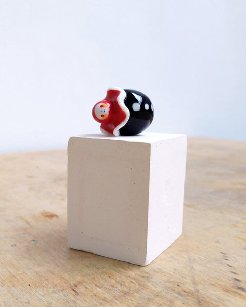 goatPIERROT Ceramic Art Toy [BB24.032: Pierrot Birbauble with Red Hood, Black Body]