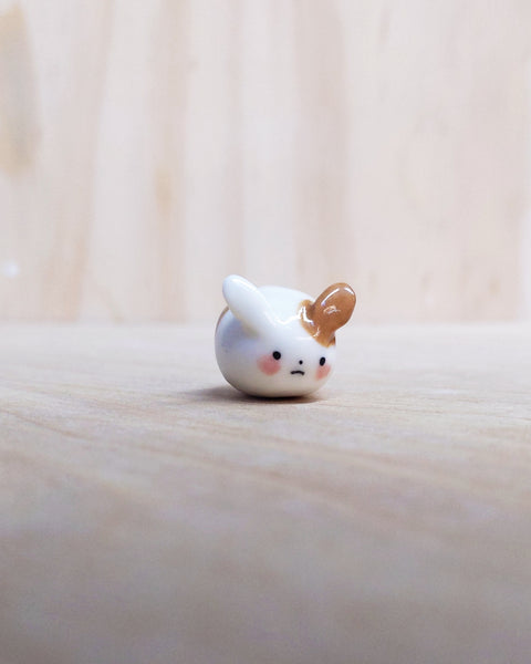 goatPIERROT Ceramic Art Toy [Brown Jellybean Bunny, Slightly Melancholy]