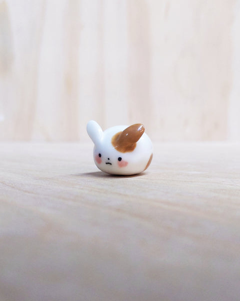 goatPIERROT Ceramic Art Toy [Brown Jellybean Bunny, Slightly Melancholy]