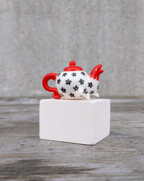 goatPIERROT Ceramic Art Toy [Teahorse in Red and Black]