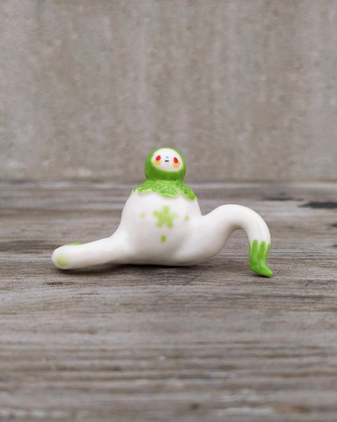 goatPIERROT Ceramic Art Toy [24.053: White Radish Tinybirdman]