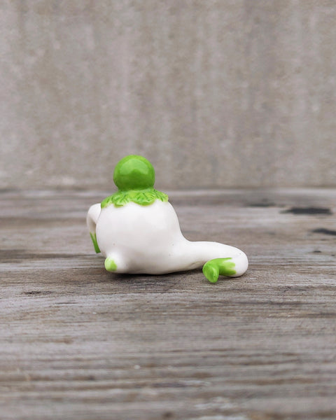 goatPIERROT Ceramic Art Toy [24.053: White Radish Tinybirdman]