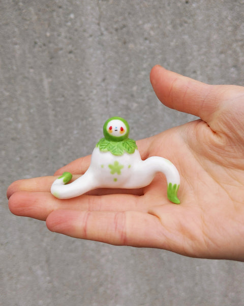 goatPIERROT Ceramic Art Toy [24.053: White Radish Tinybirdman]