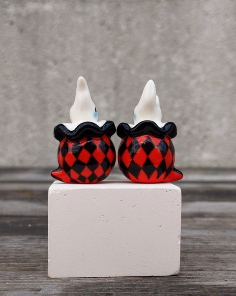 goatPIERROT Ceramic Art Toy [25.007+008: Arlecchimiao Duo in Red and Black, Set of Two]