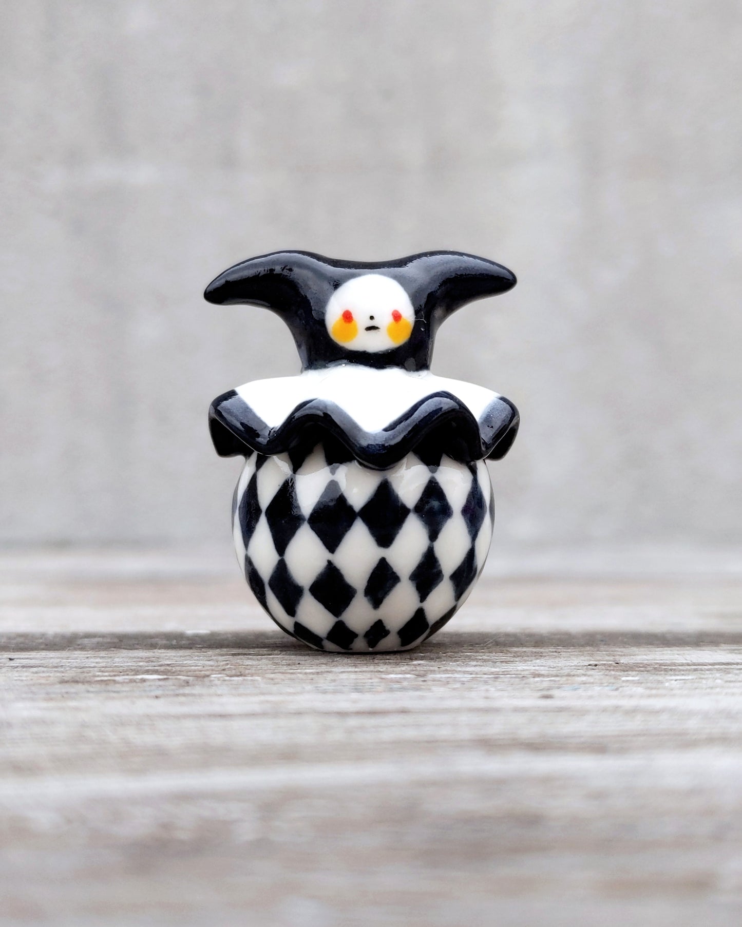 goatPIERROT Ceramic Art Toy [25.020: Arlecchimiao in Black and White