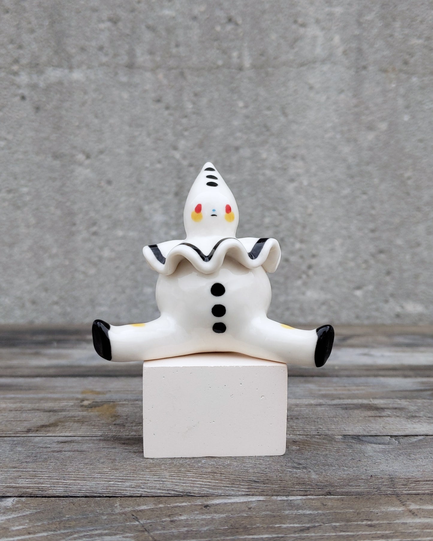 goatPIERROT Ceramic Art Toy [25.030: Large Chub Pierrot Tinybirdman, Minor Flaws]