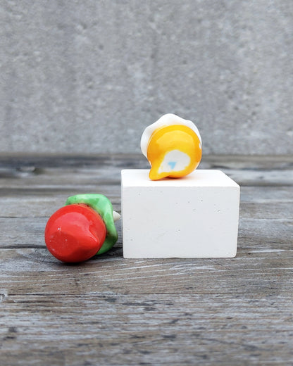 goatPIERROT Ceramic Art Toy [25.024 + 25.025: Tomato and Egg Pierrot Birbauble Duo]