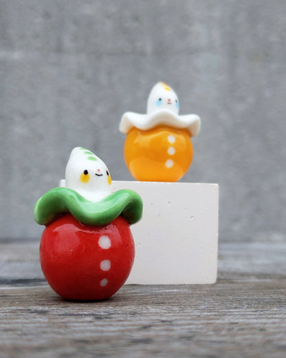 goatPIERROT Ceramic Art Toy [25.024 + 25.025: Tomato and Egg Pierrot Birbauble Duo]