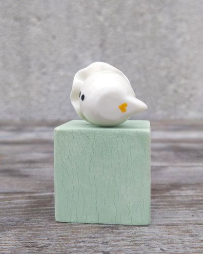 goatPIERROT Ceramic Art Toy [25.037: Pierrot Birbauble with Yellow Heart Butt]