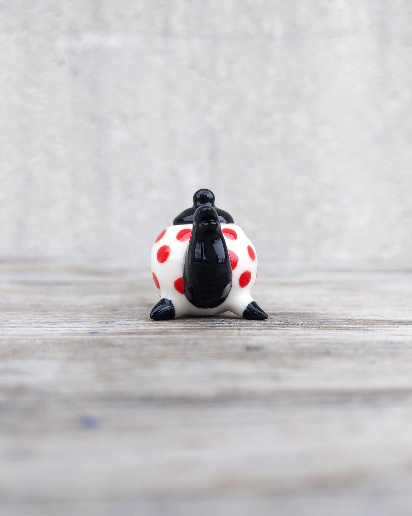 goatPIERROT Ceramic Art Toy [25.039: Teahorse in Black and Red]