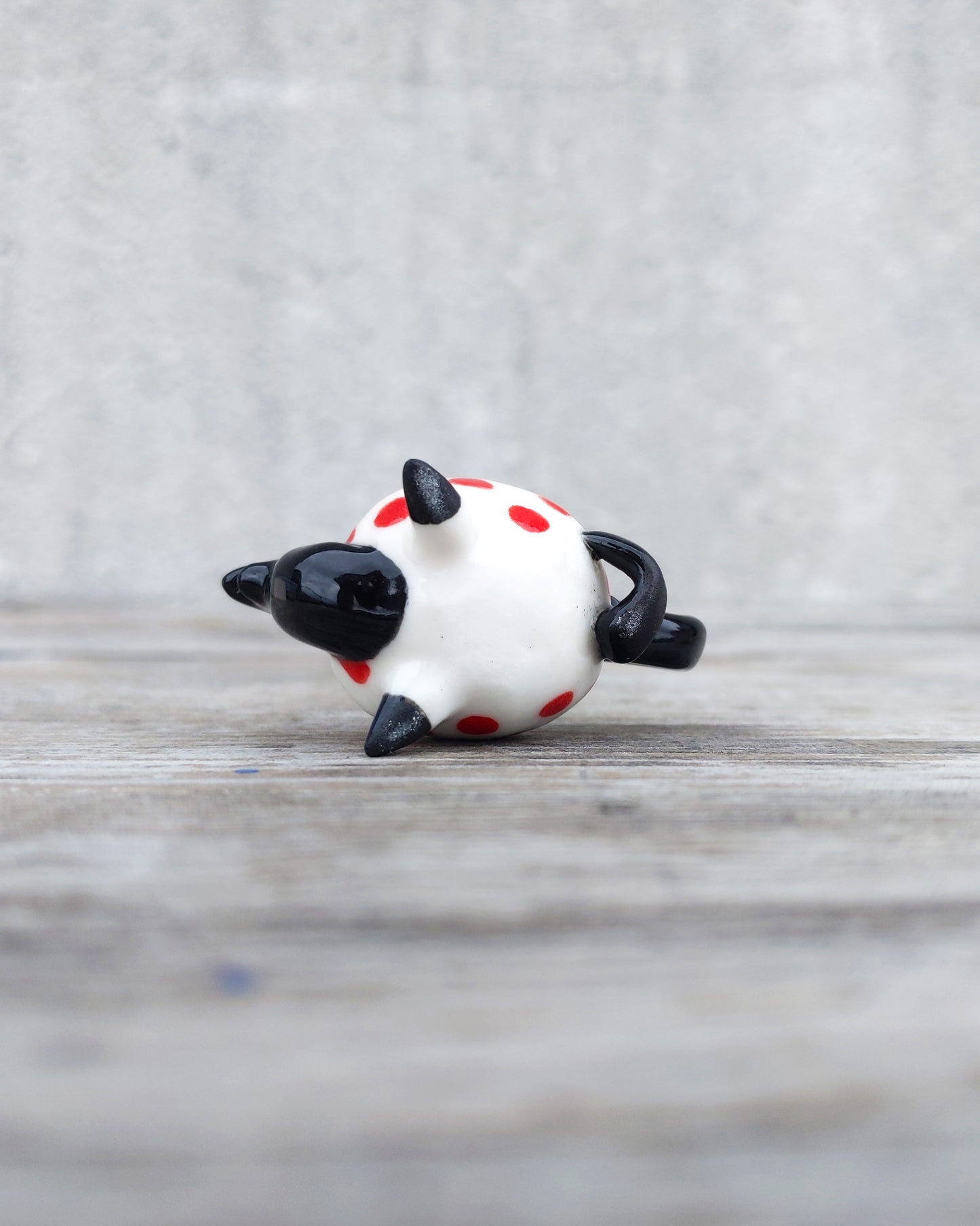 goatPIERROT Ceramic Art Toy [25.039: Teahorse in Black and Red]