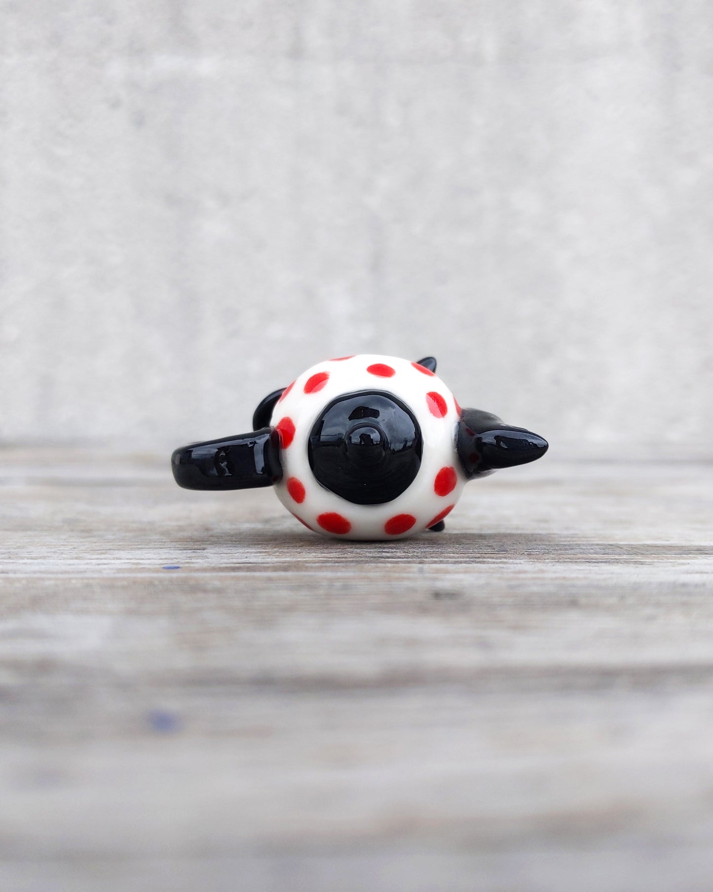 goatPIERROT Ceramic Art Toy [25.039: Teahorse in Black and Red]