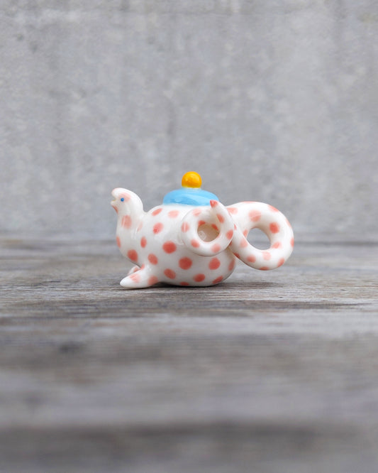goatPIERROT Ceramic Art Toy [25.041: Teahorse in Pink]