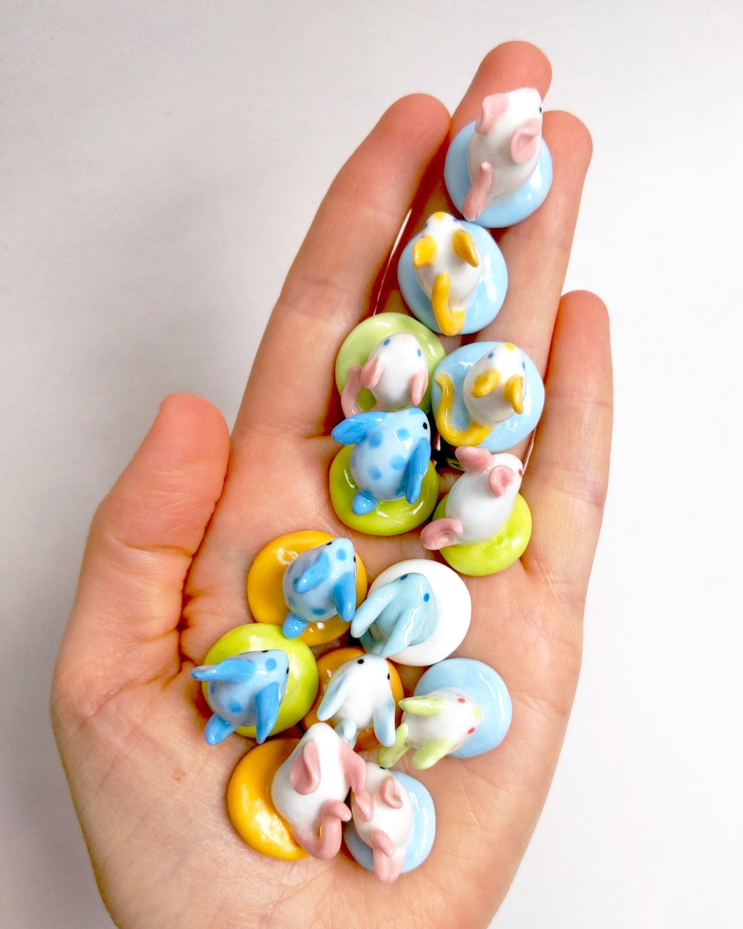 goatPIERROT Ceramic Art Toy [Mystery Mouse Batch #1: Random Design, 2cm tall]