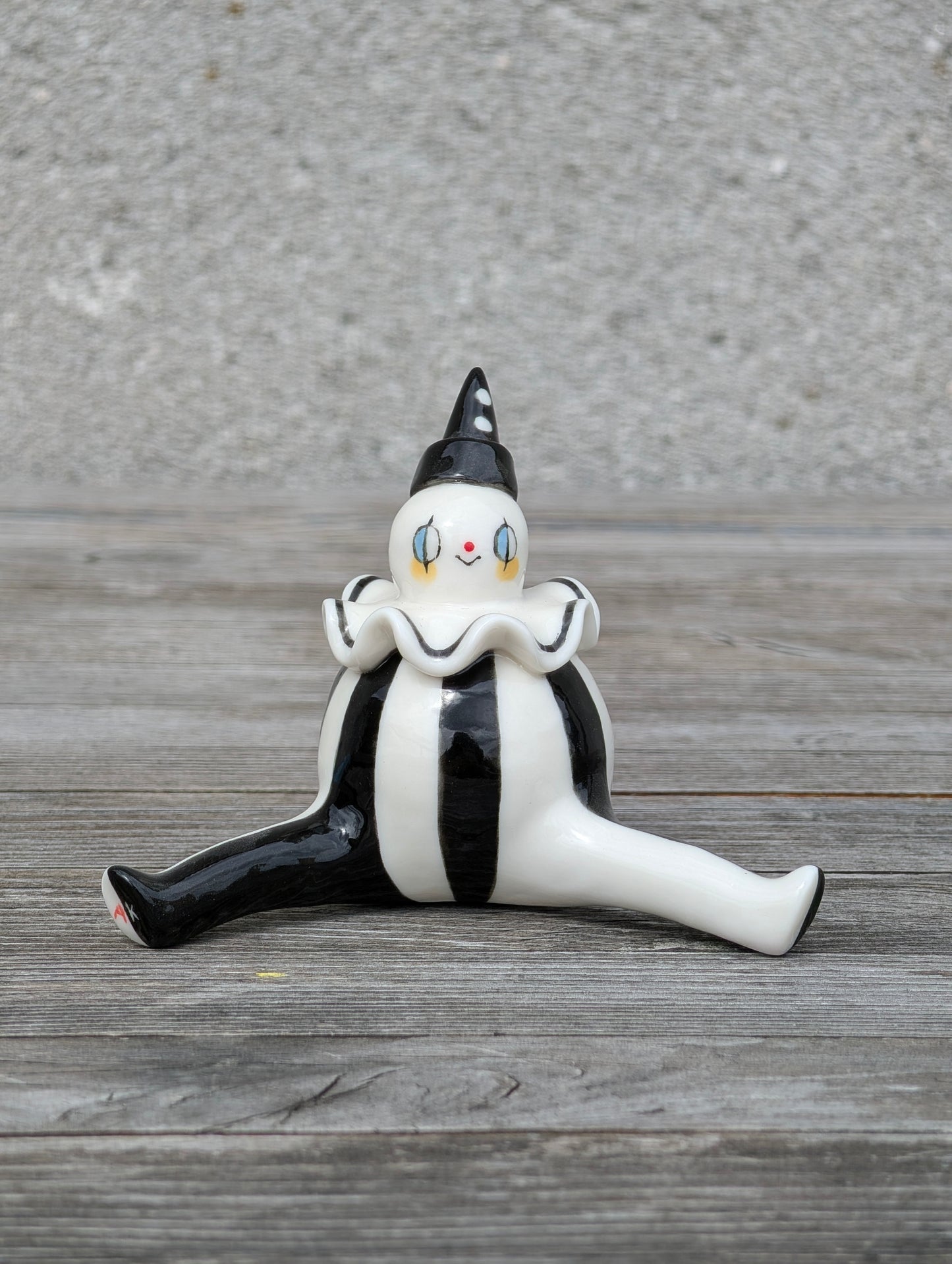 goatPIERROT Ceramic Art Toy [Holsomclown Tinybirdman, 3.5 inches tall]