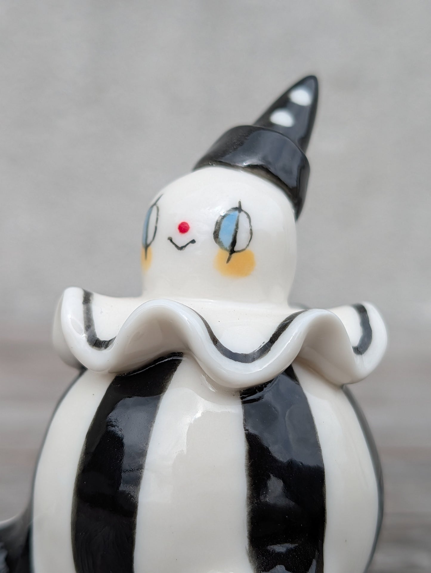goatPIERROT Ceramic Art Toy [Holsomclown Tinybirdman, 3.5 inches tall]