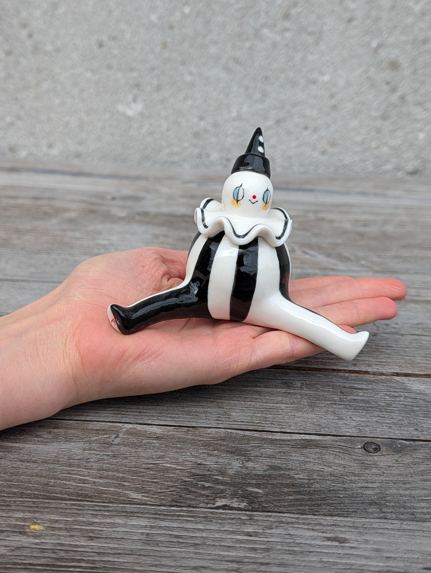 goatPIERROT Ceramic Art Toy [Holsomclown Tinybirdman, 3.5 inches tall]