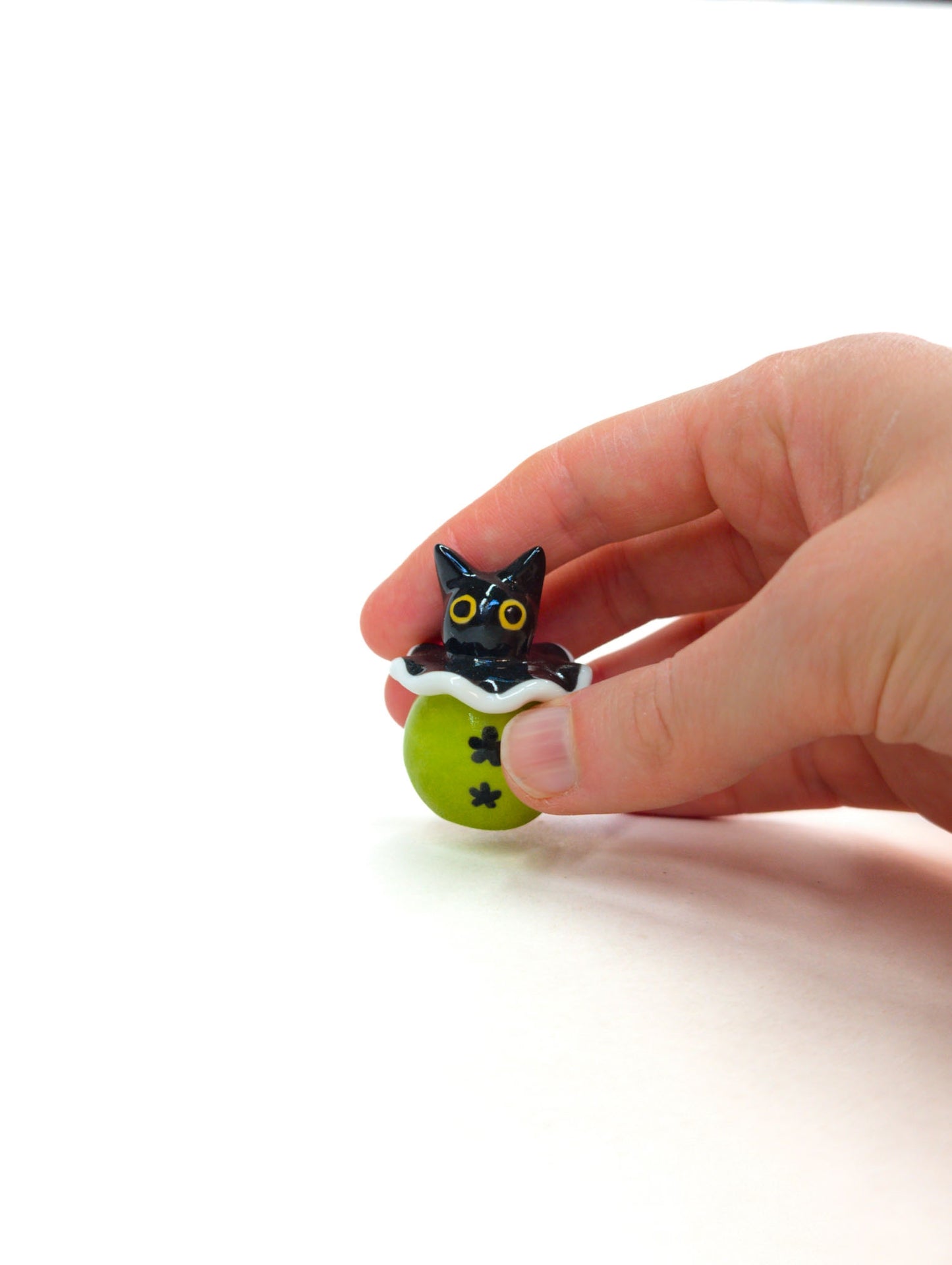 goatPIERROT Ceramic Art Toy [Cat Pierrot Birbauble in Black and Green]