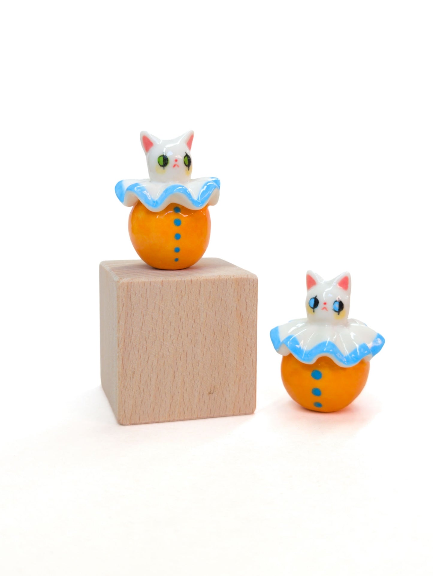 goatPIERROT Ceramic Art Toy [Cat Pierrots in Orange and Blue]
