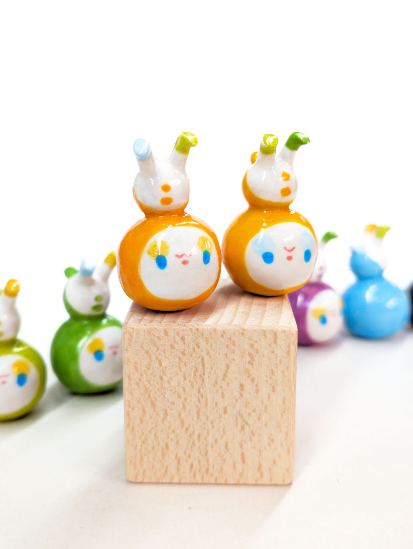 goatPIERROT Ceramic Art Toy [Upside-Down Bobblenoggins, 4cm tall]