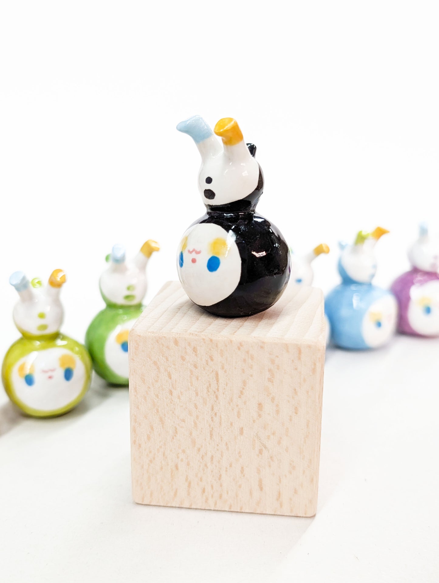 goatPIERROT Ceramic Art Toy [Upside-Down Bobblenoggins, 4cm tall]
