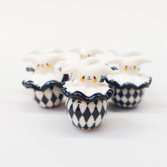 goatPIERROT Ceramic Art Toy [Arlecchimiao in Black and White, 3.75 cm tall, listed individually]