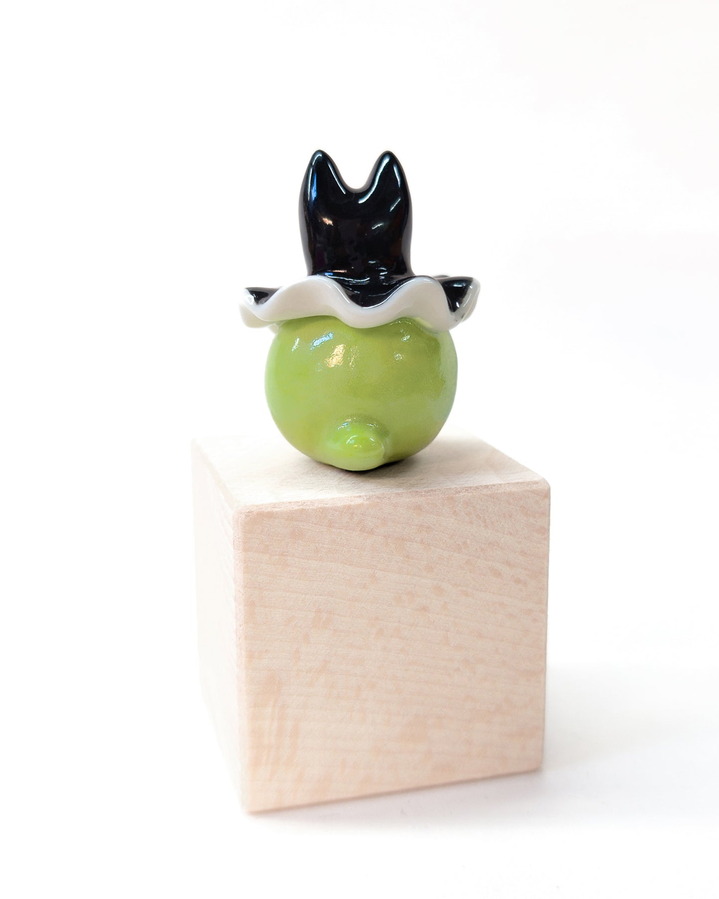 goatPIERROT Ceramic Art Toy [Cat Pierrot Birbauble in Black and Green, 1.6" tall]