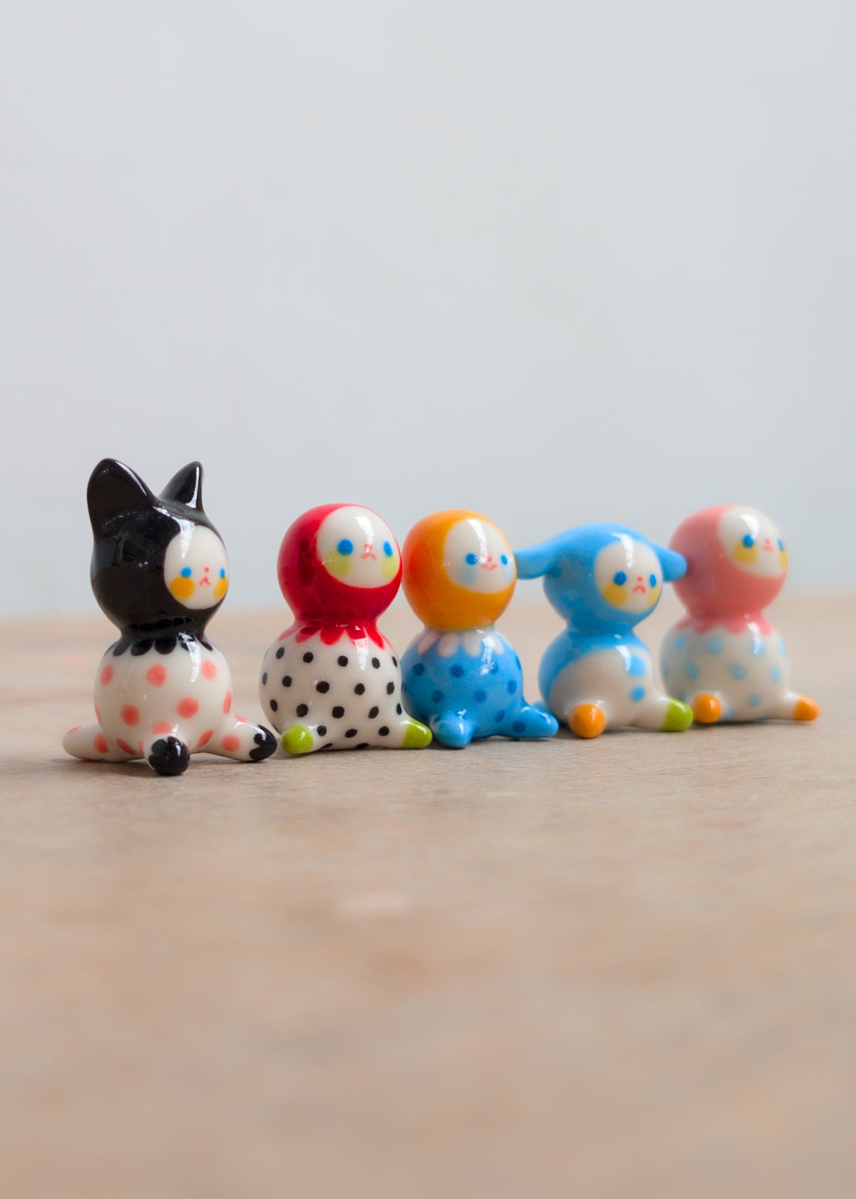 goatPIERROT Ceramic Art Toy 26.09.08 [Bobblenubbin in Red Flower Black Polka Dot, 3 cm tall]