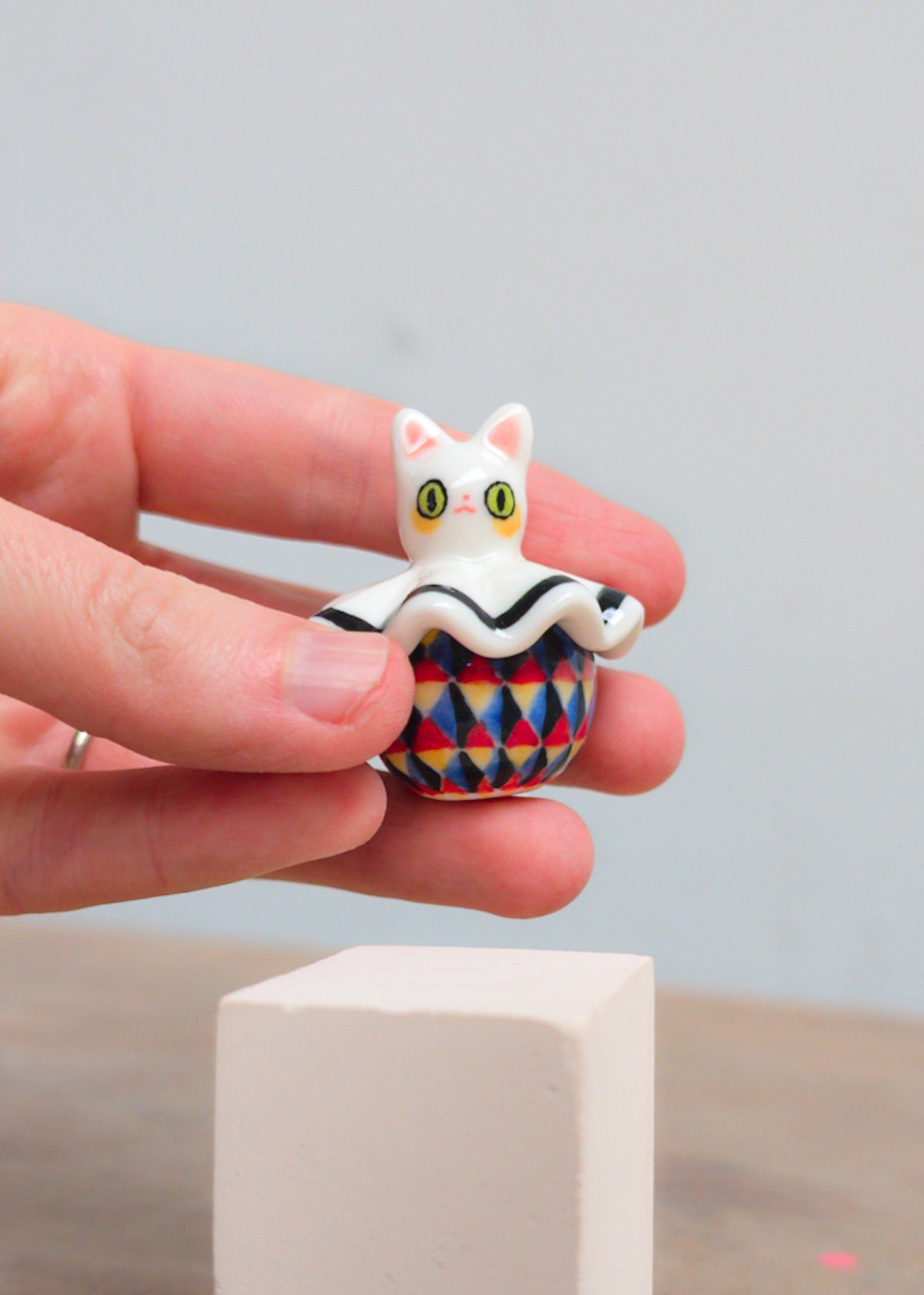 goatPIERROT Porcelain Sculpture 26.09.06 [Cat Pierrot in Primary Harlequin Print with Green Eyes]