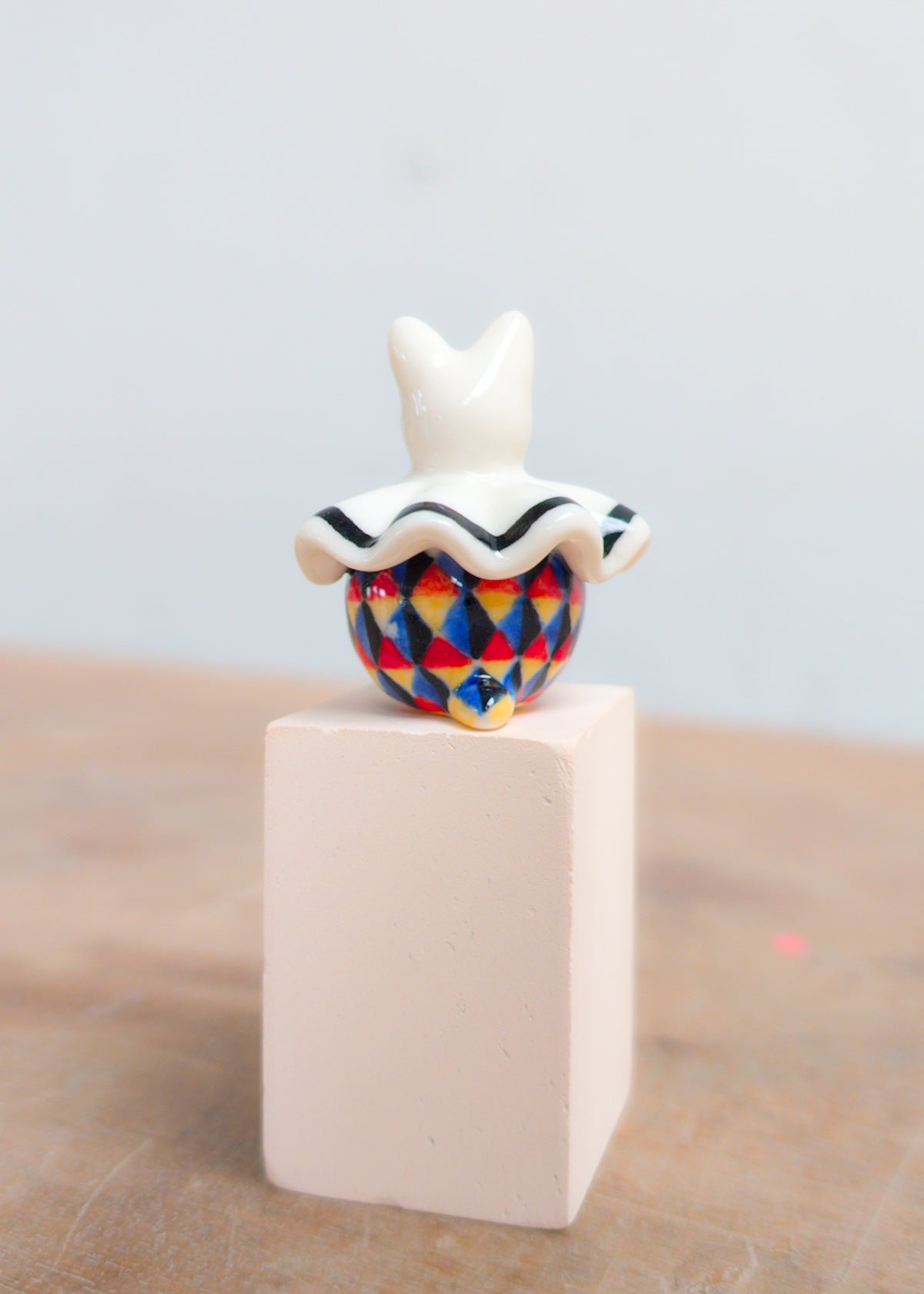 goatPIERROT Porcelain Sculpture 26.09.06 [Cat Pierrot in Primary Harlequin Print with Green Eyes]