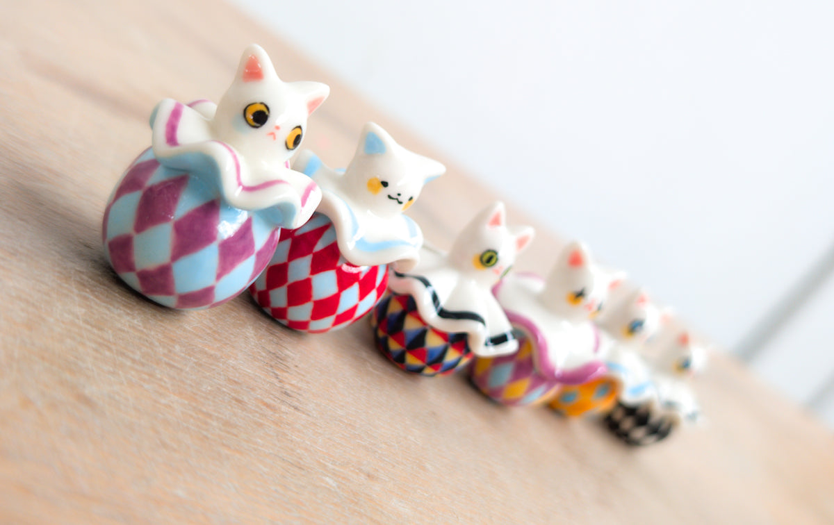 goatPIERROT Ceramic Art Toy 26.09.01 [Holsomcat in Black and White Harlequin Print]