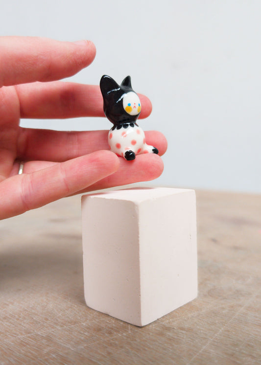 goatPIERROT Ceramic Art Toy 26.09.07 [Fox Bobblenubbin in Black Scallop with Pink Polka Dots, 3.5 cm tall]