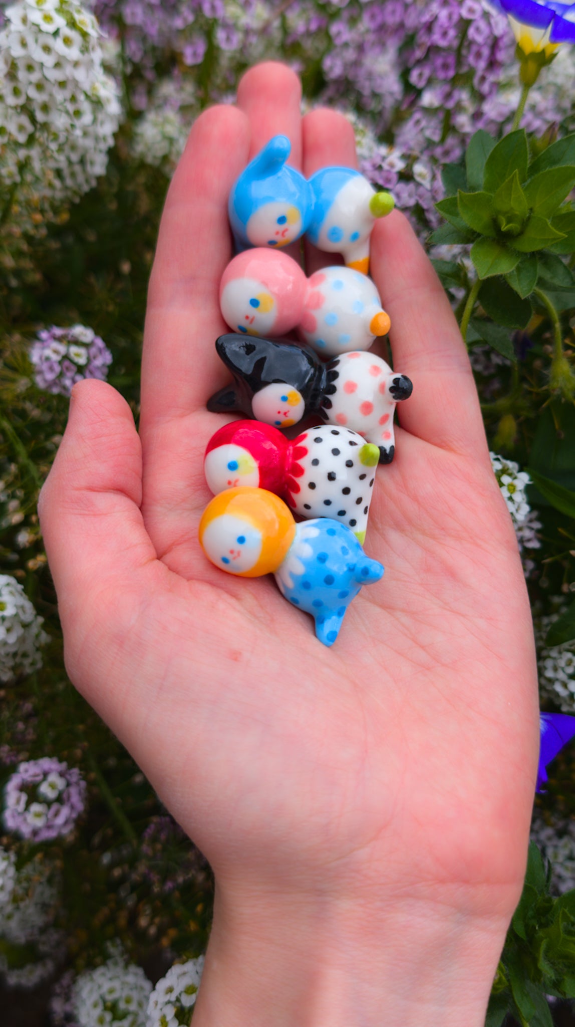goatPIERROT Ceramic Art Toy 26.09.07 [Fox Bobblenubbin in Black Scallop with Pink Polka Dots, 3.5 cm tall]